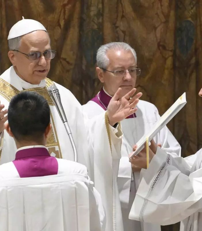 Leone XIV conferma provvisoriamente tutti gli incarichi della Curia