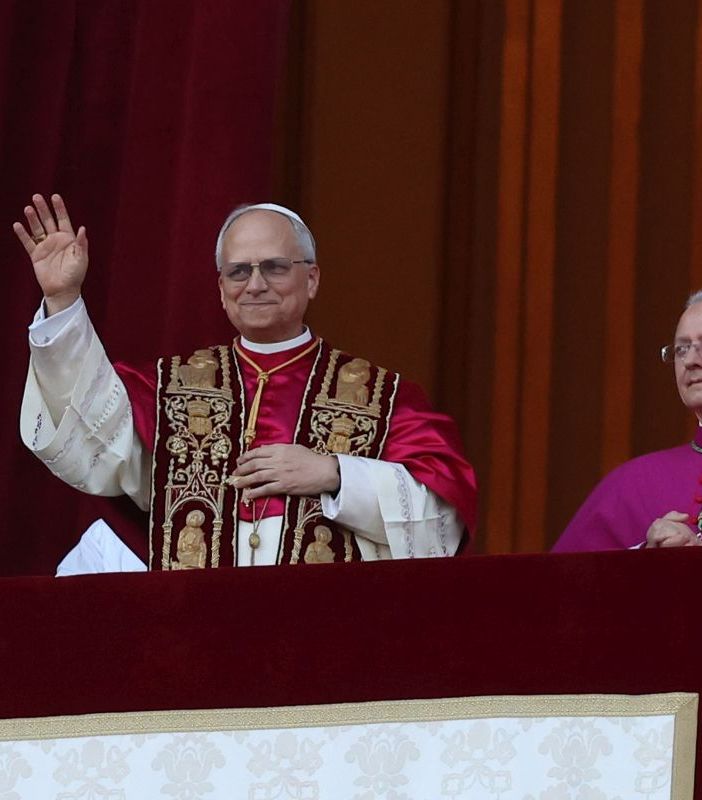Attivati gli account social di Papa Leone XIV