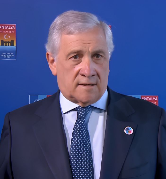 Tajani al vertice Nato “La Russia non vuole accelerare sulla pace”