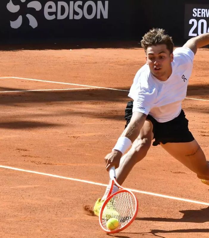 Cobolli batte Rublev e vince l’Atp 500 di Amburgo