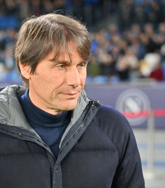 Conte resta sulla panchina del Napoli, sui social il video ufficiale