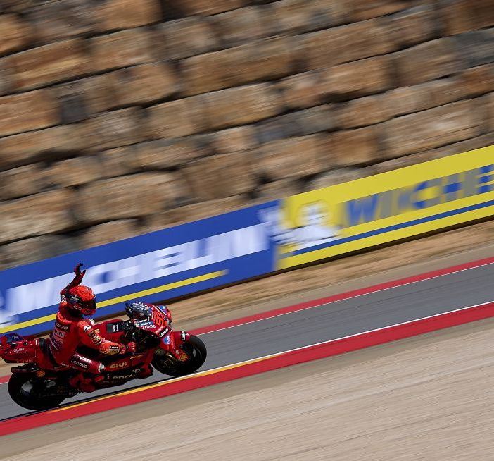 Marc Marquez domina il Gp di Aragon, terzo Bagnaia