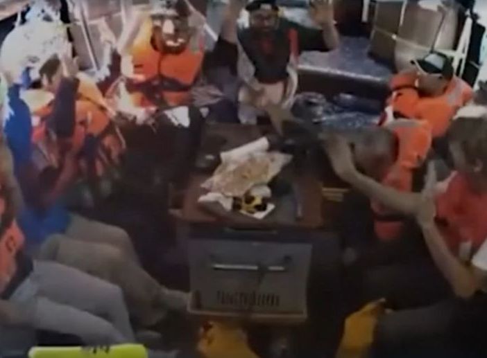 Israele dirotta nave con Greta Thunberg diretta verso Gaza
