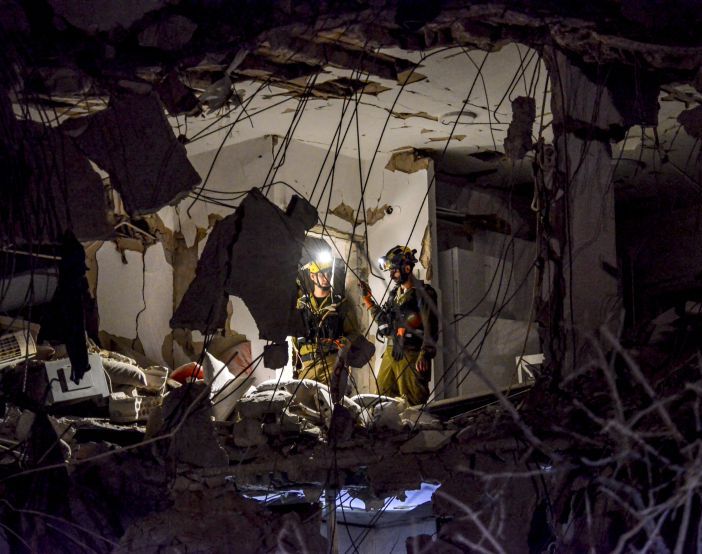 Israele, 8 morti e 300 feriti per attacco iraniano nella notte