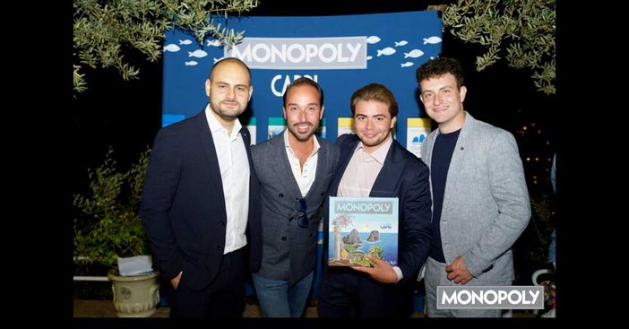 Monopoly Capri un Grande successo considerato il Monopoly Più bello al Mondo! Monopoly Capri un Grande successo considerato il Monopoly Più bello al Mondo!
