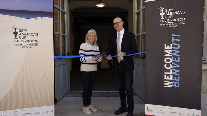 Cagliari si vela d’azzurro: aperto il quartier generale della Pre-America’s Cup alla Manifattura Tabacchi Cagliari si vela d’azzurro: aperto il quartier generale della Pre-America’s Cup alla Manifattura Tabacchi