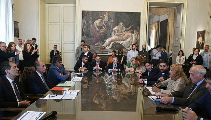 Zona industriale di Catania, firmato il rilancio: 50 milioni dalla Regione per la riqualificazione Zona industriale di Catania, firmato il rilancio: 50 milioni dalla Regione per la riqualificazione