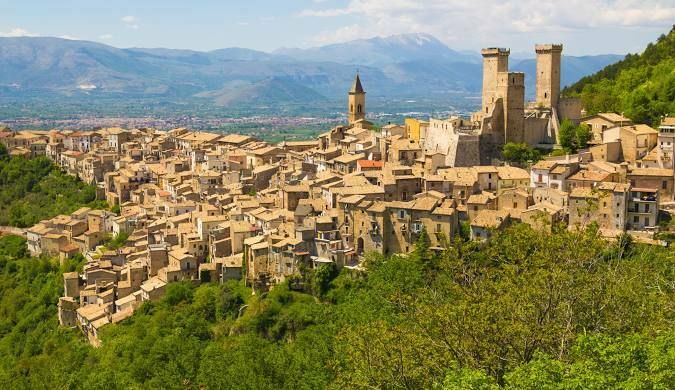 Abruzzo, da domani il codice CIR si ottiene online: via libera alla procedura telematica per le locazioni turistiche