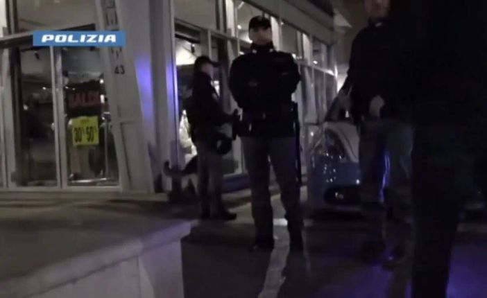 Operazione della Polizia in 26 città: 70 arresti,264 denunce e 19 armi sequestrate Operazione della Polizia in 26 città: 70 arresti,264 denunce e 19 armi sequestrate