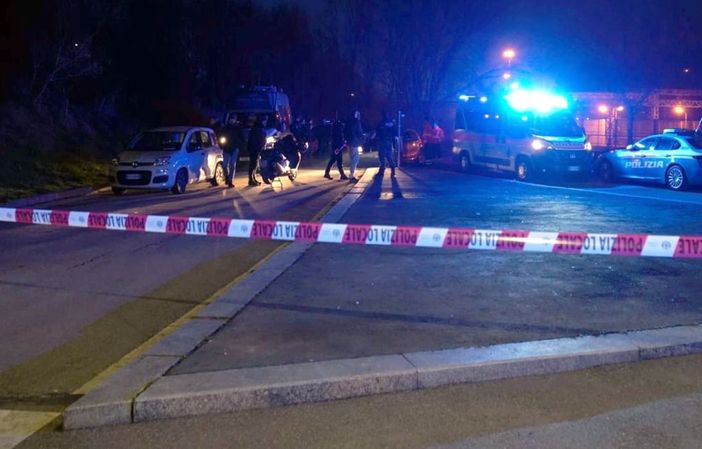 Milano, agente di Polizia Locale muore dopo inseguimento in moto Milano, agente di Polizia Locale muore dopo inseguimento in moto