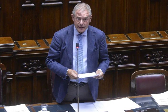 Urso “Abbiamo liberato il Sud dalla rassegnazione” Urso “Abbiamo liberato il Sud dalla rassegnazione”