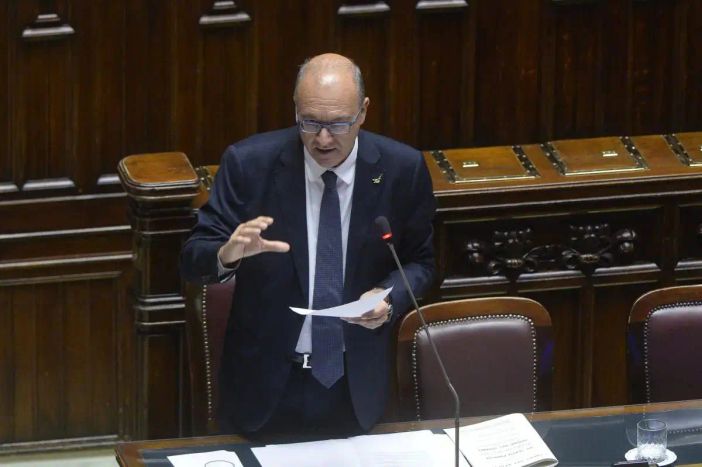 Scuola, Valditara “Con i rinnovi contrattuali restituita centralità al personale” Scuola, Valditara “Con i rinnovi contrattuali restituita centralità al personale”