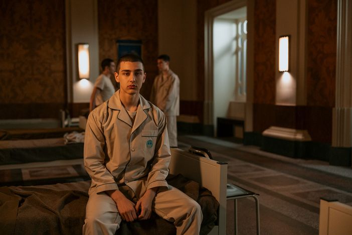 "Minerva – La Scuola" arriva su Netflix, Luigi Zeno è Leonardo: "Un personaggio che ho vissuto, non solo interpretato" "Minerva – La Scuola" arriva su Netflix, Luigi Zeno è Leonardo: "Un personaggio che ho vissuto, non solo interpretato"