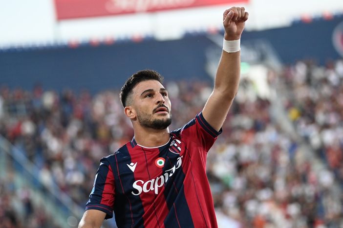 Prima vittoria del Bologna, Orsolini stende il Como al Dall’Ara Prima vittoria del Bologna, Orsolini stende il Como al Dall’Ara