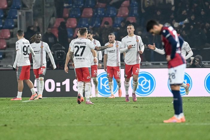 Vardy-show, colpo Cremonese al “Dall’Ara” e Bologna al tappeto Vardy-show, colpo Cremonese al “Dall’Ara” e Bologna al tappeto