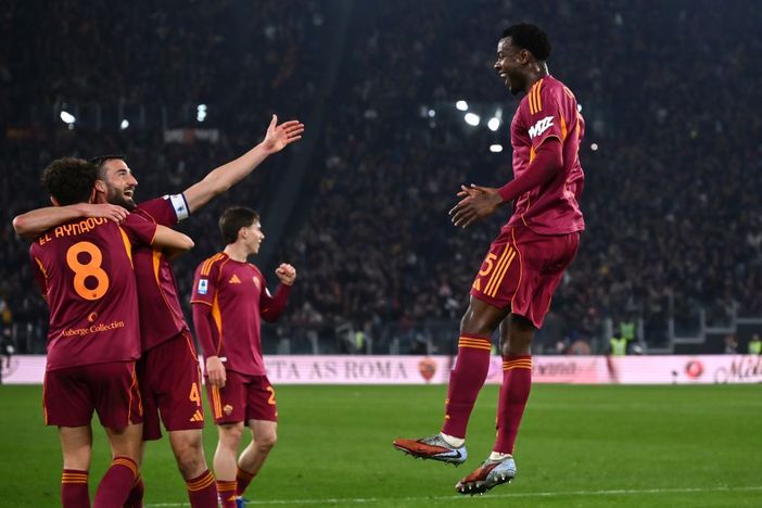 La Roma travolge la Cremonese 3-0 e aggancia il Napoli al 3° posto