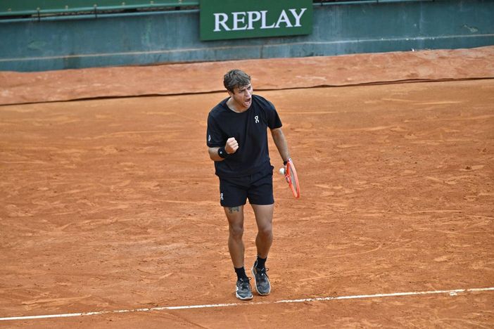Cobolli batte Zverev e vola in finale a Monaco di Baviera Cobolli batte Zverev e vola in finale a Monaco di Baviera