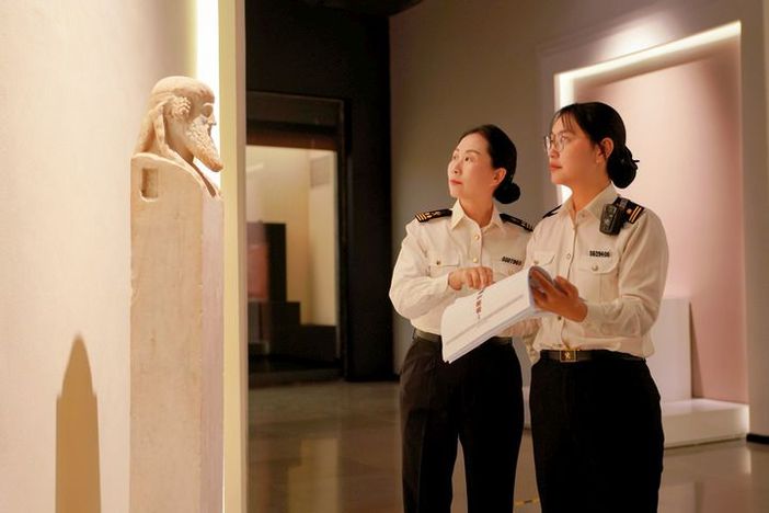 Cina, i reperti di Pompei esposti per la prima volta nello Yunnan Cina, i reperti di Pompei esposti per la prima volta nello Yunnan