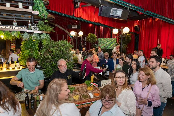 Bucarest, l’eccellenza agroalimentare italiana al Salone “Gustul Italiei” Bucarest, l’eccellenza agroalimentare italiana al Salone “Gustul Italiei”