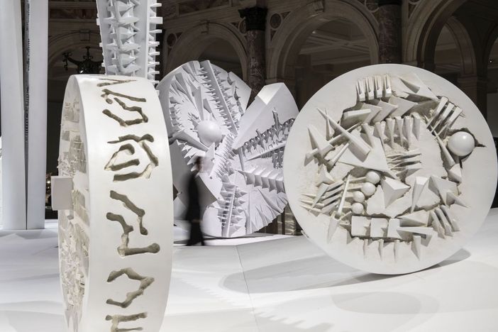 Intesa Sanpaolo, alle Gallerie d’Italia le grandi opere di Arnaldo Pomodoro Intesa Sanpaolo, alle Gallerie d’Italia le grandi opere di Arnaldo Pomodoro