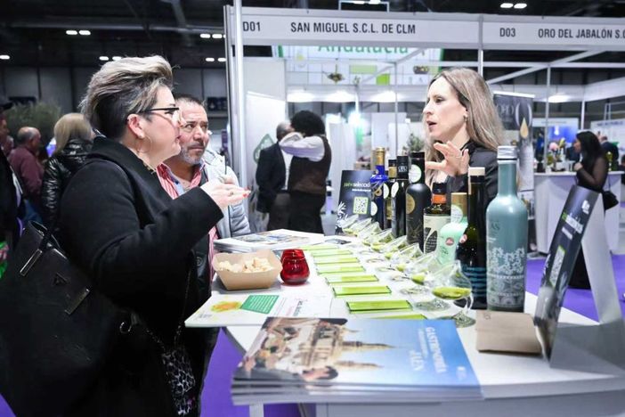 Il settore spagnolo dell’olio d’oliva mira al mercato cinese Il settore spagnolo dell’olio d’oliva mira al mercato cinese