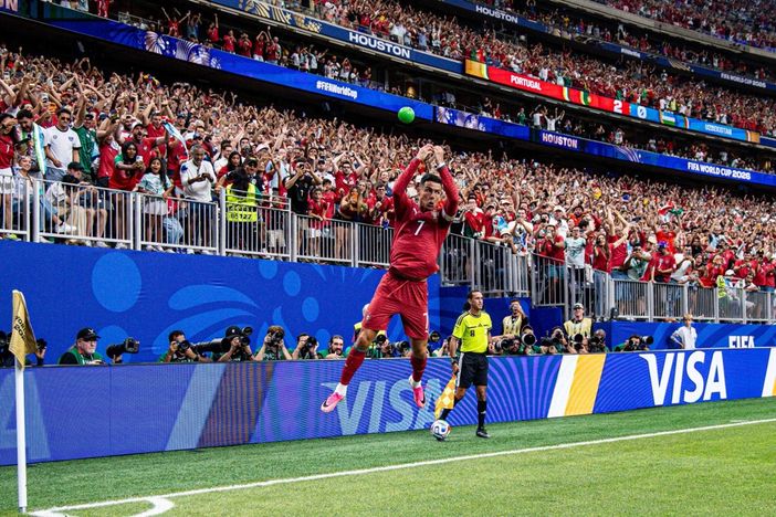 Doppietta storica di Ronaldo, il Portogallo travolge l’Uzbekistan 5-0 Doppietta storica di Ronaldo, il Portogallo travolge l’Uzbekistan 5-0
