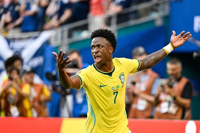 Vinicius trascina il Brasile al primo posto nel girone C, 3-0 alla Scozia Vinicius trascina il Brasile al primo posto nel girone C, 3-0 alla Scozia