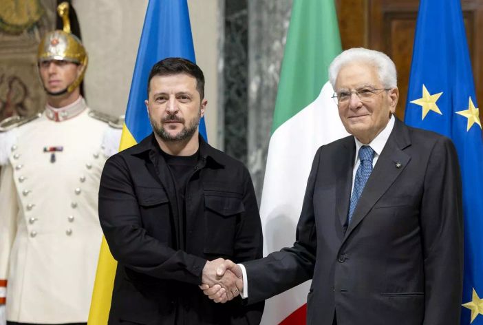 Ucraina, Mattarella a Zelensky “Dall’Italia sempre pieno sostegno”