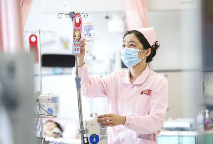 Cina, numero di infermieri cresciuto del 29% in 5 anni