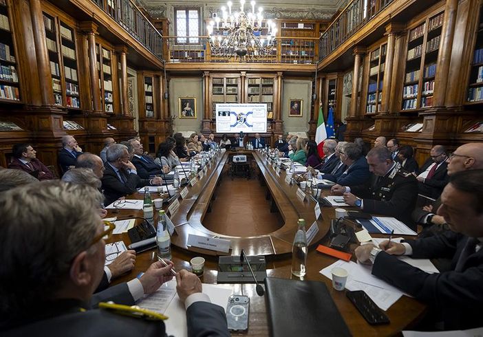 Terra dei Fuochi, cabina di regia “significativo rafforzamento azione interforze” Terra dei Fuochi, cabina di regia “significativo rafforzamento azione interforze”