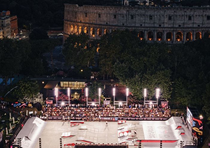 Roma capitale dello skateboarding, spettacolo e trick a Colle Oppio e Ostia