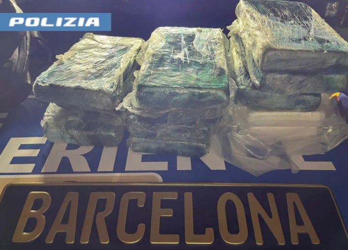 Dalla Spagna alla Sicilia con 13 chili di cocaina in auto, tre arresti Dalla Spagna alla Sicilia con 13 chili di cocaina in auto, tre arresti