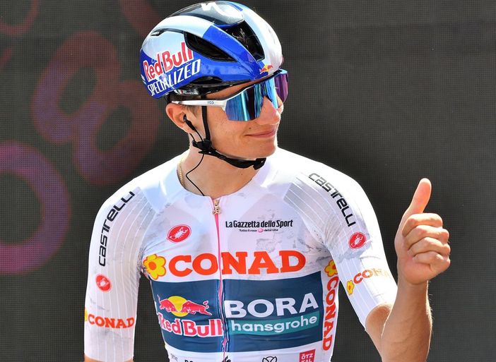 Pellizzari vince la 17esima tappa della Vuelta, Vingegaard leader