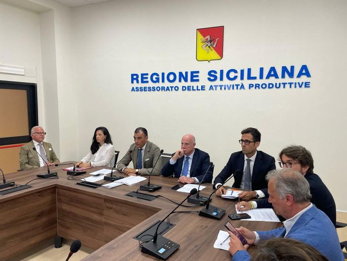Sanità siciliana, dieci milioni per il 116117: via alle centrali operative di Palermo e Catania