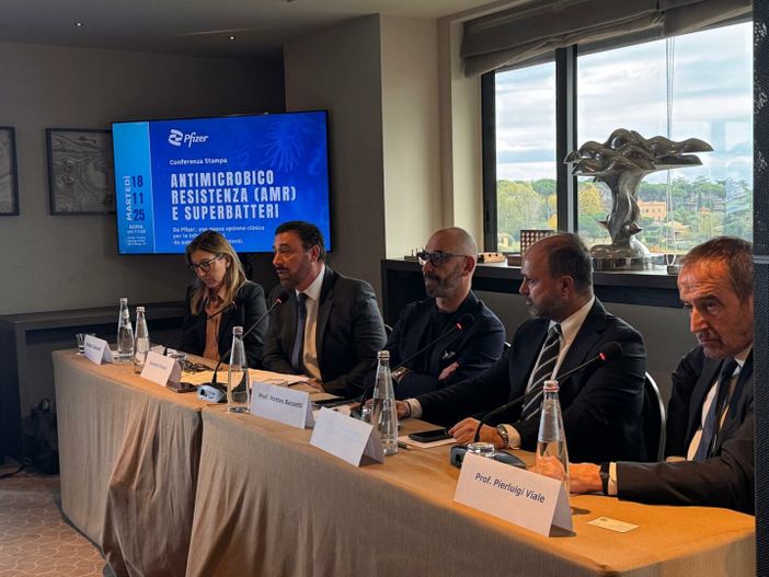 Antimicrobico-resistenza e superbatteri, da Pfizer una nuova opzione clinica