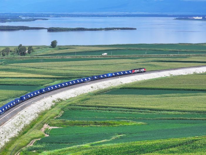 Ministero Esteri Cina “Pronti a rafforzare cooperazione economica con UE” Ministero Esteri Cina “Pronti a rafforzare cooperazione economica con UE”