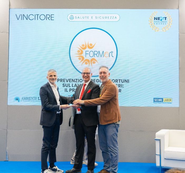 Ambiente Lavoro 2026, premiato progetto Open Fiber per la formazione nei cantieri Ambiente Lavoro 2026, premiato progetto Open Fiber per la formazione nei cantieri