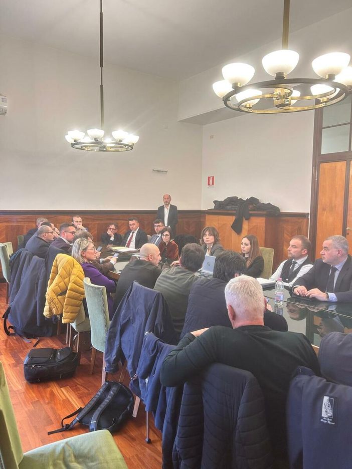 Vertenza PMC e Brose, trovato l’accordo a Roma: salvi tutti i posti di lavoro a Melfi Vertenza PMC e Brose, trovato l’accordo a Roma: salvi tutti i posti di lavoro a Melfi