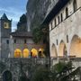 Primo Maggio tra arte e picnic: alla scoperta di Torba e Santa Caterina del Sasso