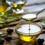 L’olio extravergine non è solo oro verde: la filiera EVOO è un motore di sostenibilità sociale