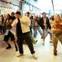 McDonald’s, la “Salvaeuro Wallet Dance” contagia i ristoranti d’Italia