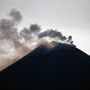 Cenere lavica dell’Etna, a Catania voli in arrivo sospesi sino alle ore 16 Cenere lavica dell’Etna, a Catania voli in arrivo sospesi sino alle ore 16