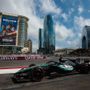 Russell vince a Baku davanti a Verstappen, 4° Leclerc e 5° Antonelli