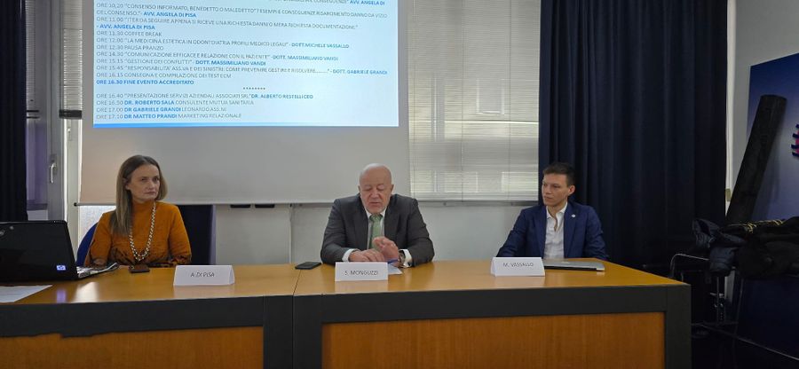 Risultato Positivo dell'Incontro Formativo ECM per Medici Odontoiatri e Direttori Sanitari Risultato Positivo dell'Incontro Formativo ECM per Medici Odontoiatri e Direttori Sanitari