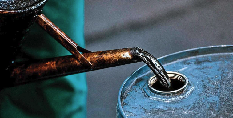 Petrolio in tensione: il mercato oscilla tra guerra e riserve strategiche