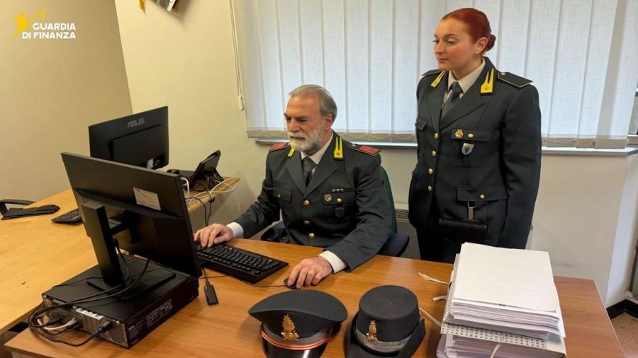 Monza, scoperta maxi frode fiscale da oltre 178 milioni di euro di fatture false Monza, scoperta maxi frode fiscale da oltre 178 milioni di euro di fatture false