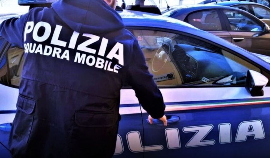 Neonazismo online, arrestato 19enne a Pavia e 14 giovani indagati in tutta italia Neonazismo online, arrestato 19enne a Pavia e 14 giovani indagati in tutta italia