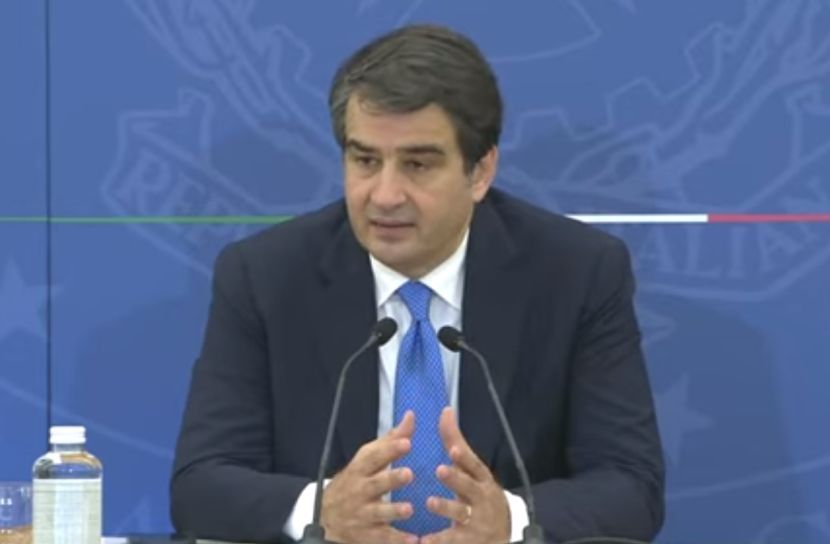 Fitto “Obiettivo della Commissione Ue è raddoppiare fondi per la casa” Fitto “Obiettivo della Commissione Ue è raddoppiare fondi per la casa”