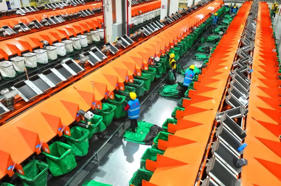 Cina, il settore delle consegne express supera i 180 miliardi di pacchi all’anno Cina, il settore delle consegne express supera i 180 miliardi di pacchi all’anno