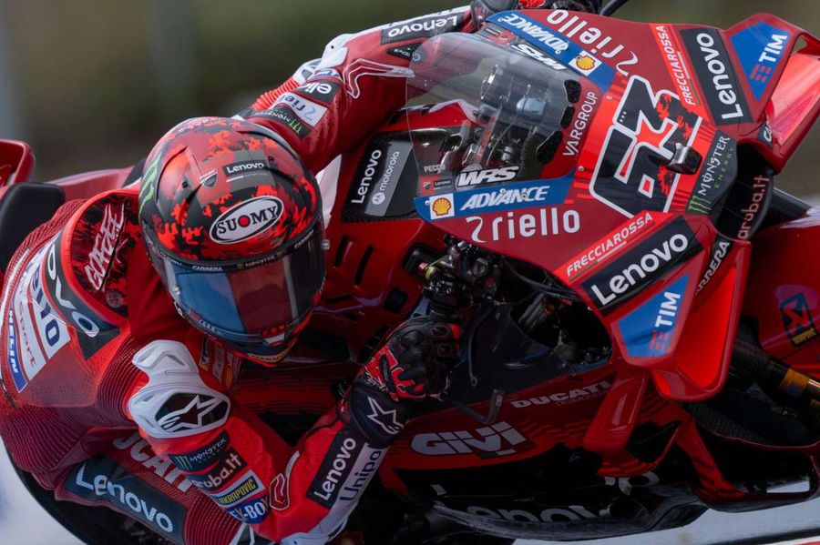 Bagnaia in pole in Repubblica Ceca davanti a Marc Marquez Bagnaia in pole in Repubblica Ceca davanti a Marc Marquez